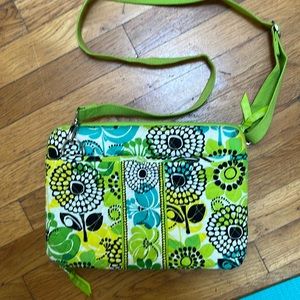 VERA BRADLEY HARD-CASE QUILTED COMPUTER CROSSBODY BAG, like new never used,